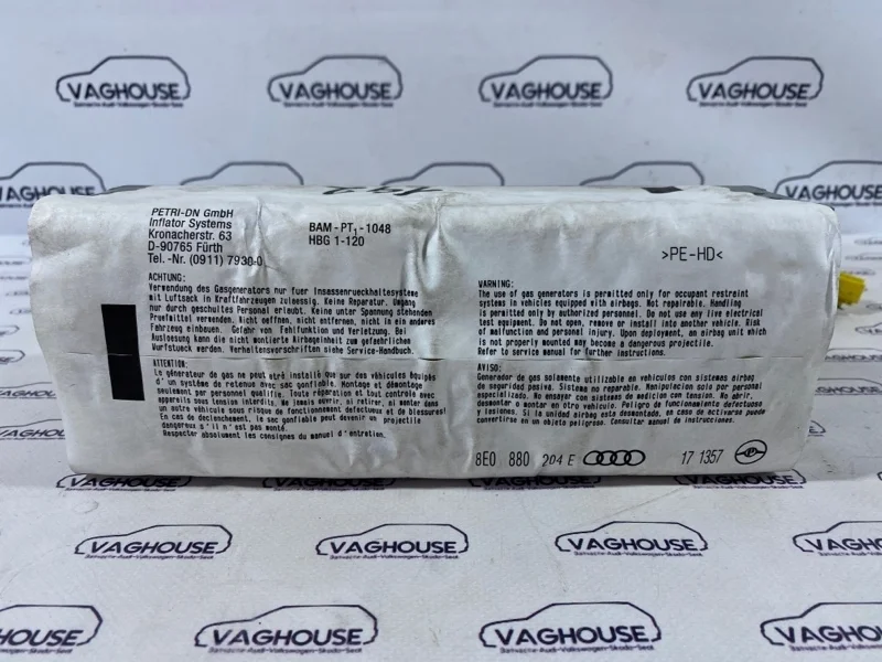 Аирбаг пассажирский Audi A4 B6 8E 1.8T AMB 2004