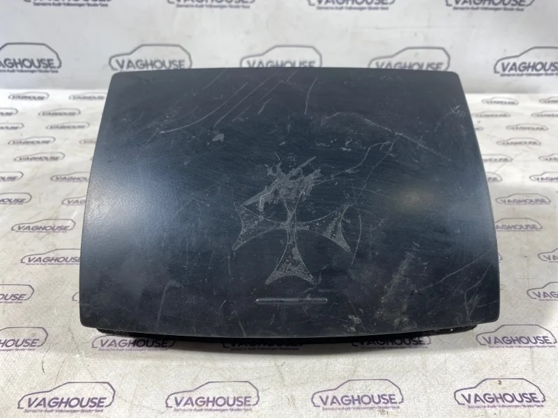 Вещевой отсек Volkswagen Touareg 7L 2.5 BAC 2006