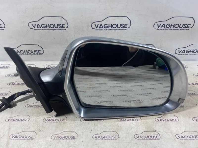 Зеркало правое Audi S5 8T 4.2 CAU 2008