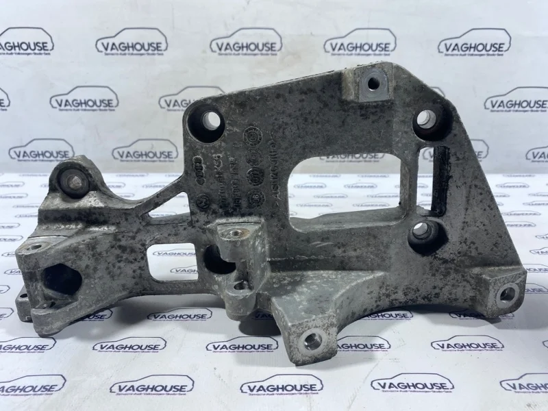 Кронштейн генератора Audi Audi A3 Sportback 8P 1.6