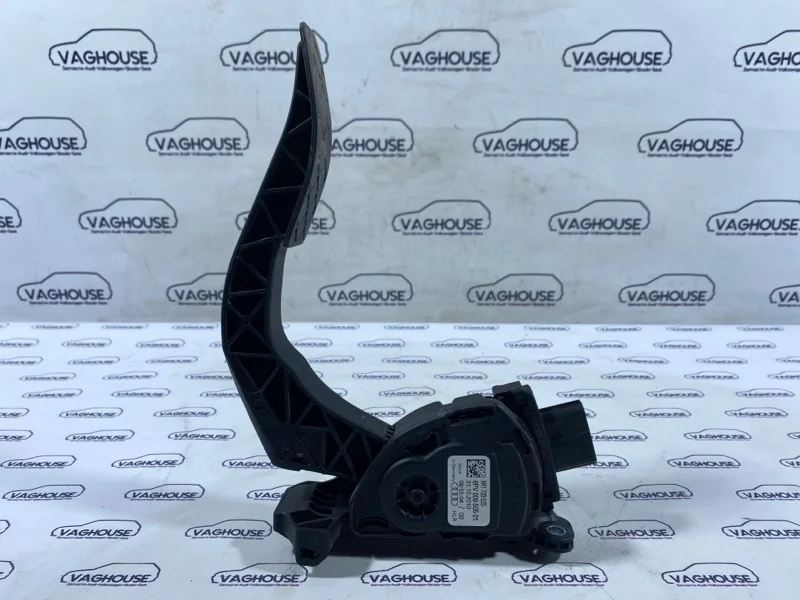 Педаль газа Audi A7 4G 3.0 TFSI CGW 2011