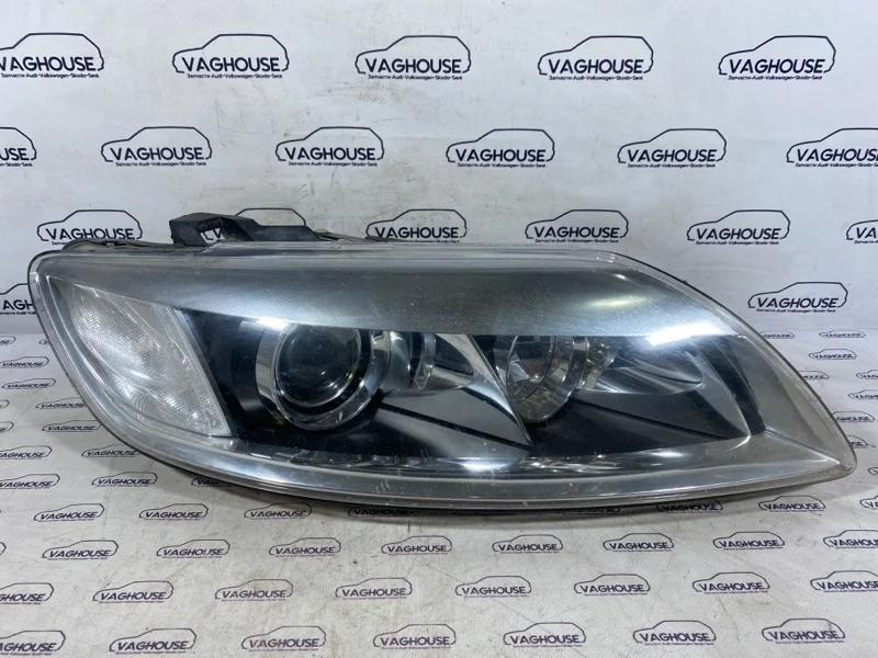Фара правая Audi Q7 4.2 BAR 2006