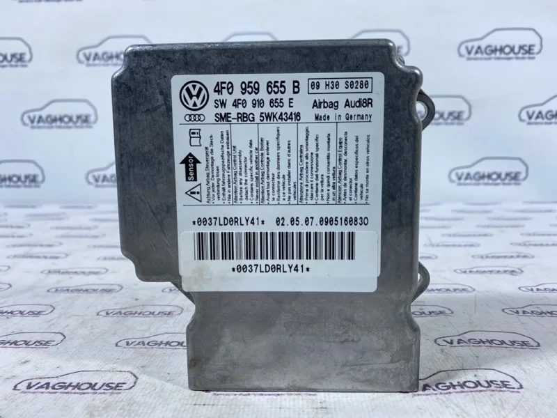 Блок управления аирбаг Audi A6 C6 3.2 BYU 2007