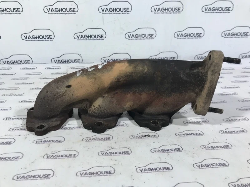 Коллектор выпускной Audi A6 C6 3.2 BYU 2007