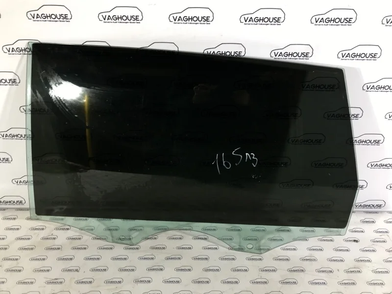 Стекло заднее левое Audi Q7 4.2 BAR 2006