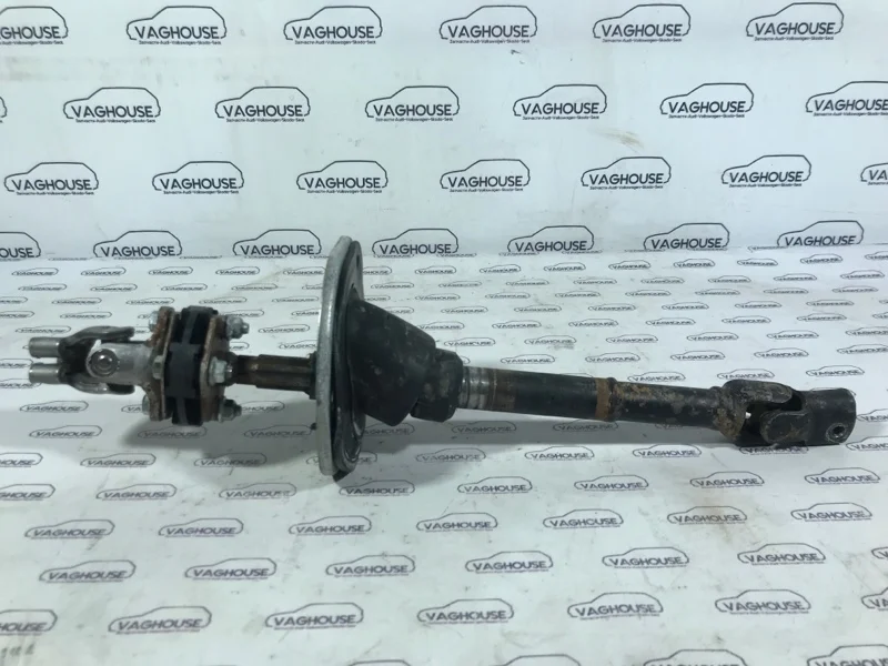 Рулевой карданчик Nissan Maxima A33 2.0 2004