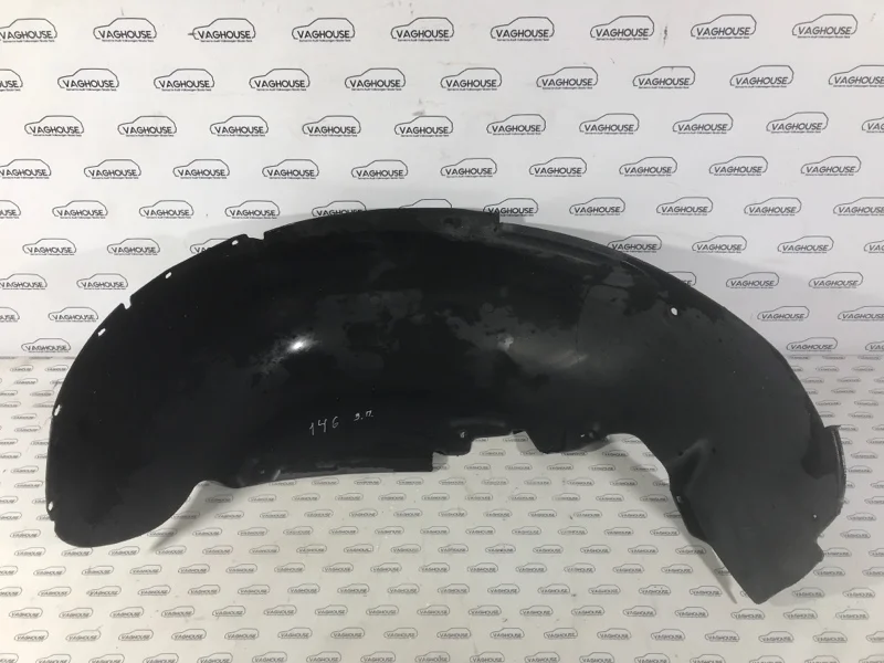 Подкрылок задний правый Volkswagen Touareg 7L 2.5