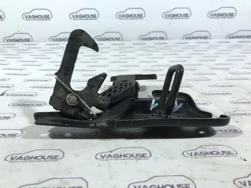 Замок капота Audi A6 C6 3.2 BYU 2007