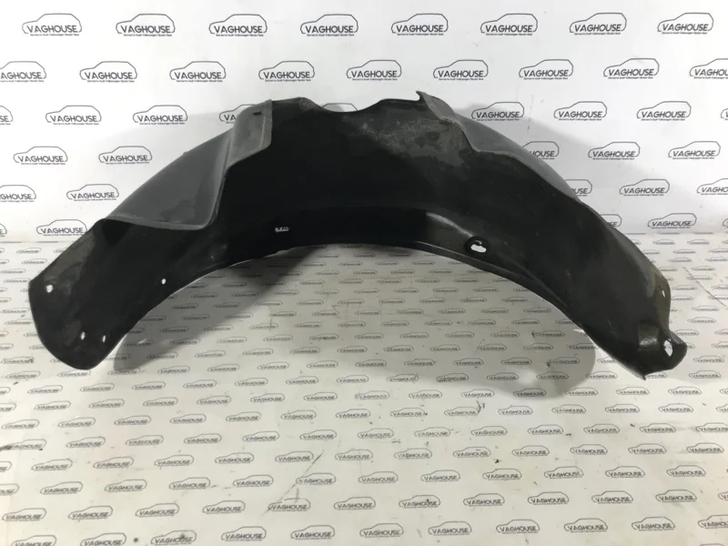 Подкрылок задний левый Ford Focus 2 1.8 QQDB 2007