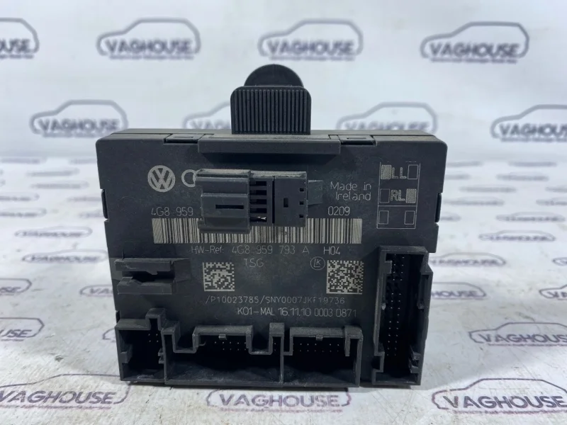 Блок управления дверьми передний левый Audi A7 4G