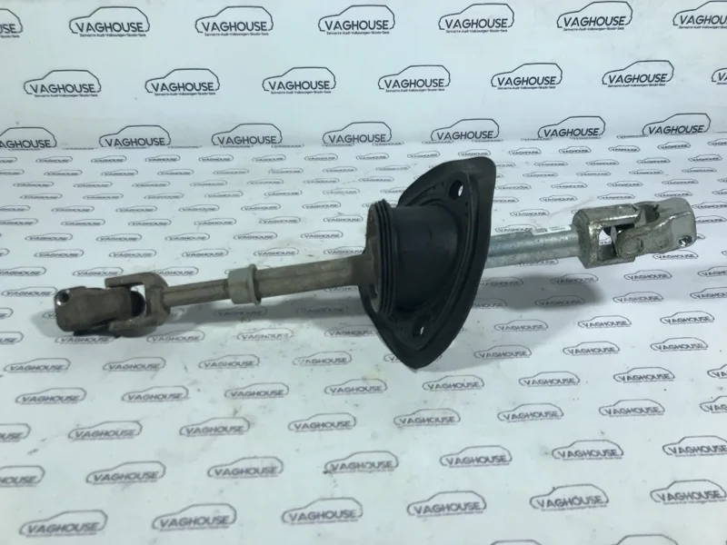 Рулевой карданчик Audi A7 4G 3.0 CGW 2011