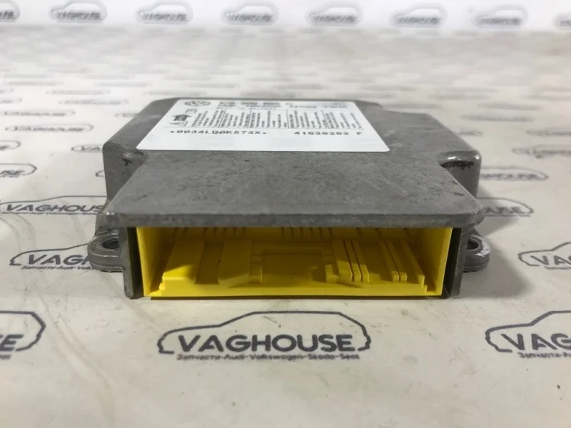 Блок управления аирбаг Volkswagen Passat B5+ 1