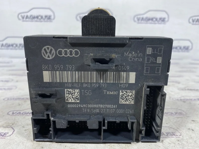 Блок комфорта передний левый Audi A5 8T 3.2 CALA