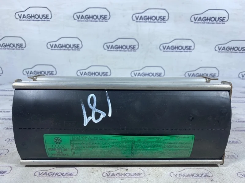 Аирбаг пассажирский Audi A6 C5 2.8 ACK 1998