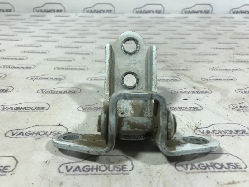 Петля двери задняя левая Kia Ceed WAGON - 5DR 5P