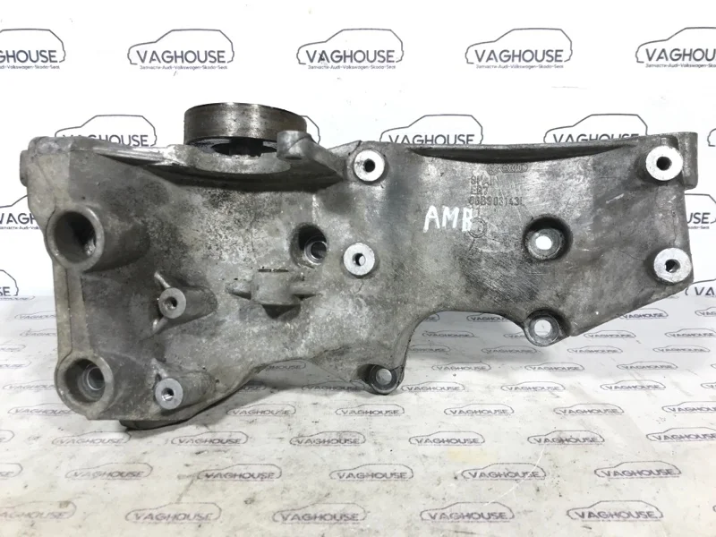 Кронштейн генератора Audi A4 B6 1.8 AMB 2004