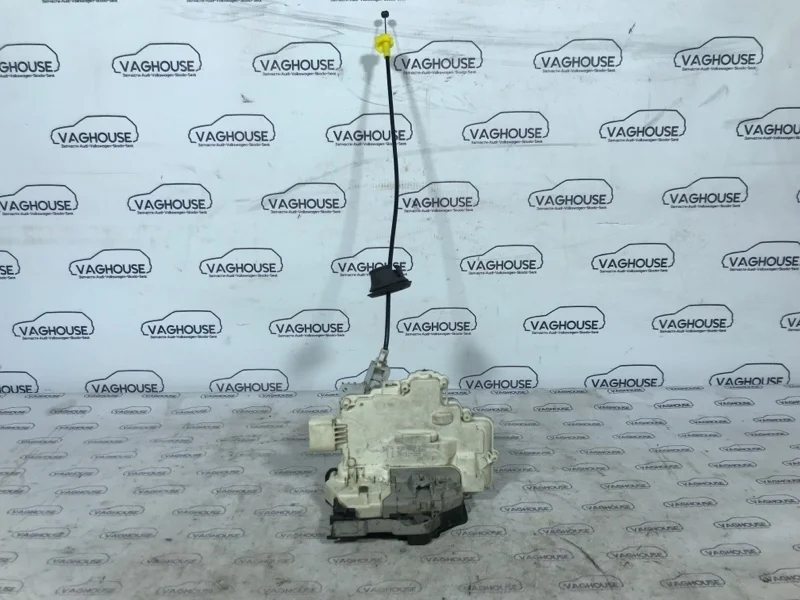 Замок двери задний левый Audi A6 C7 CHV 2010-2018