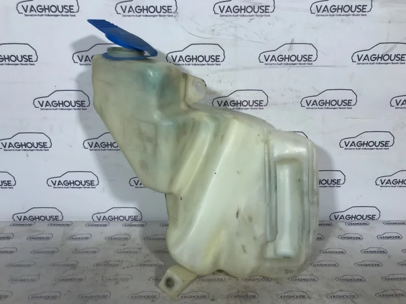 Бачок омывателя Audi A6 C5 2.8 ACK 1998