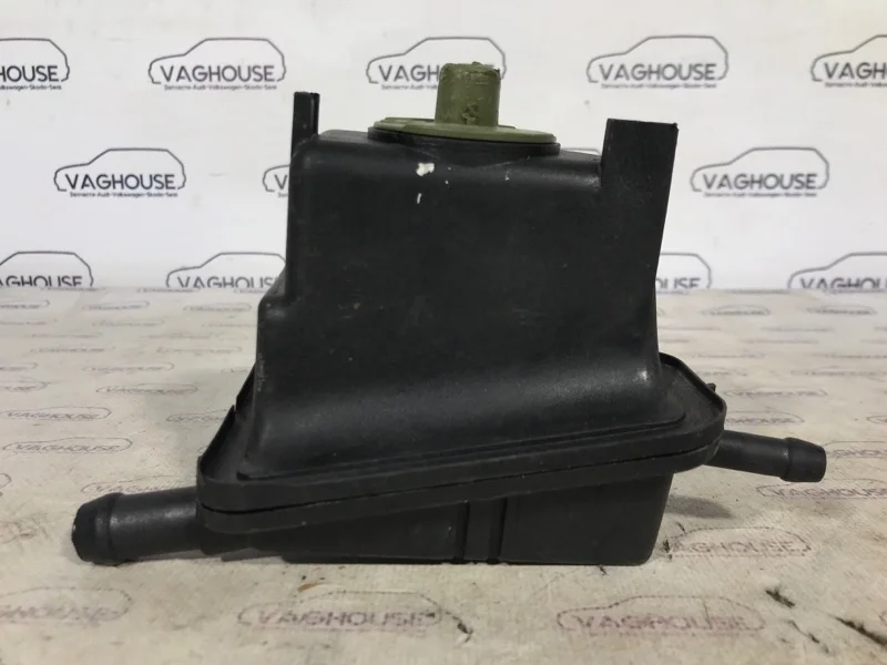 Бачок гидроусилителя Volkswagen Golf MK4 1.6 AKL