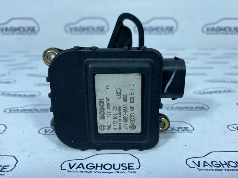 Моторчик заслонки печки Audi A6 C5 2.8 ACK 1998