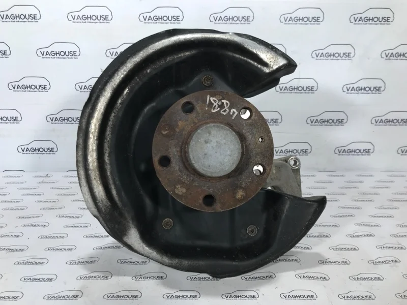 Кулак поворотный задний правый Volkswagen Scirocco