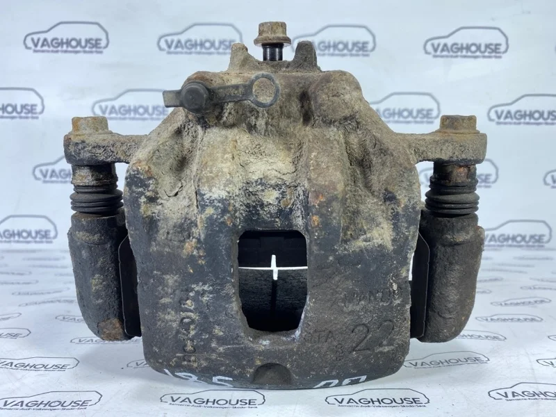 Суппорт передний правый Hyundai Solaris 1.6 G4FC