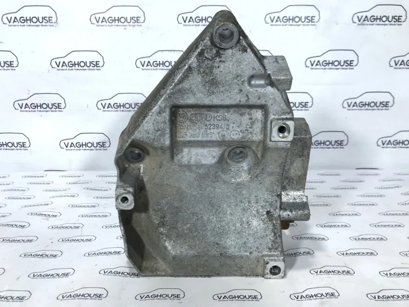 Кронштейн кондиционера Volkswagen Passat B5 1.6