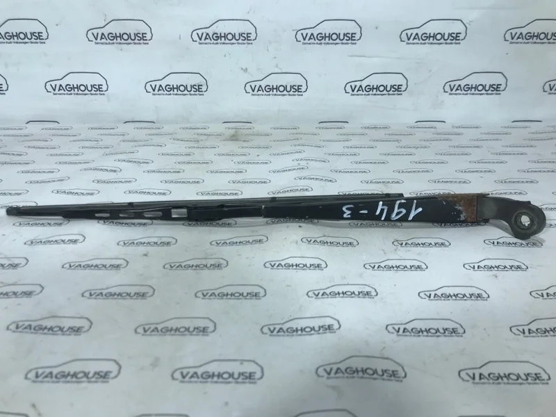 Щеткодержатель задний Volkswagen Golf 4 1.6 AKL