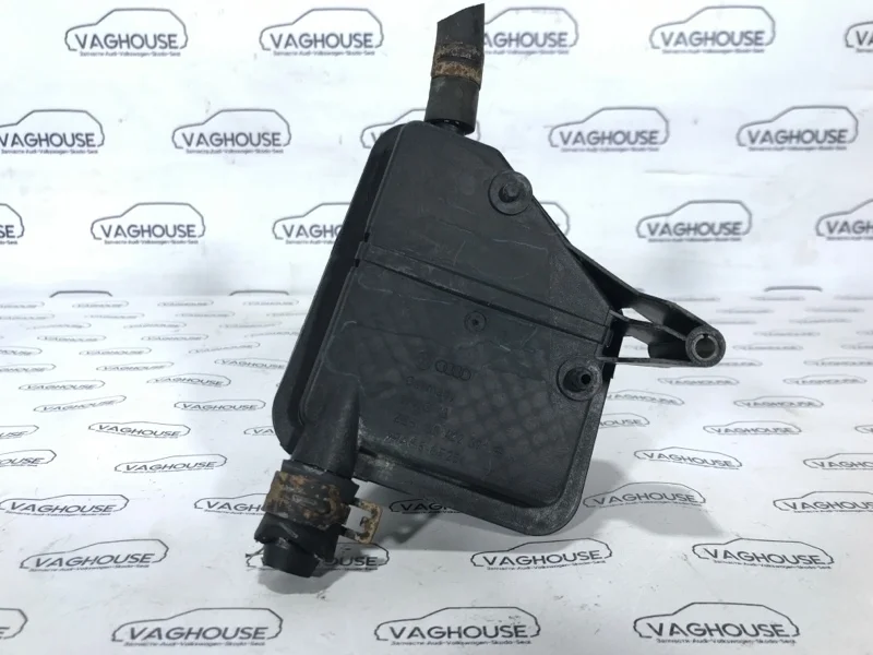 Бачок гидроусилителя Volkswagen Golf 4 1.6 AKL