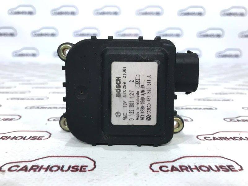 Моторчик заслонки печки Audi A6 C5 2.4 ARJ 1998