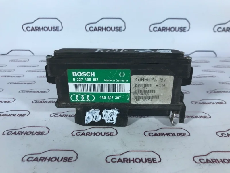 Блок управления датчиком детонации Audi 80 B4 2.8