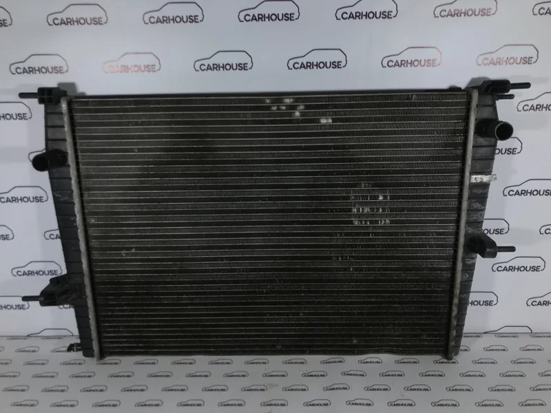 Радиатор ДВС Renault Fluence 1.6 H4M729 2014