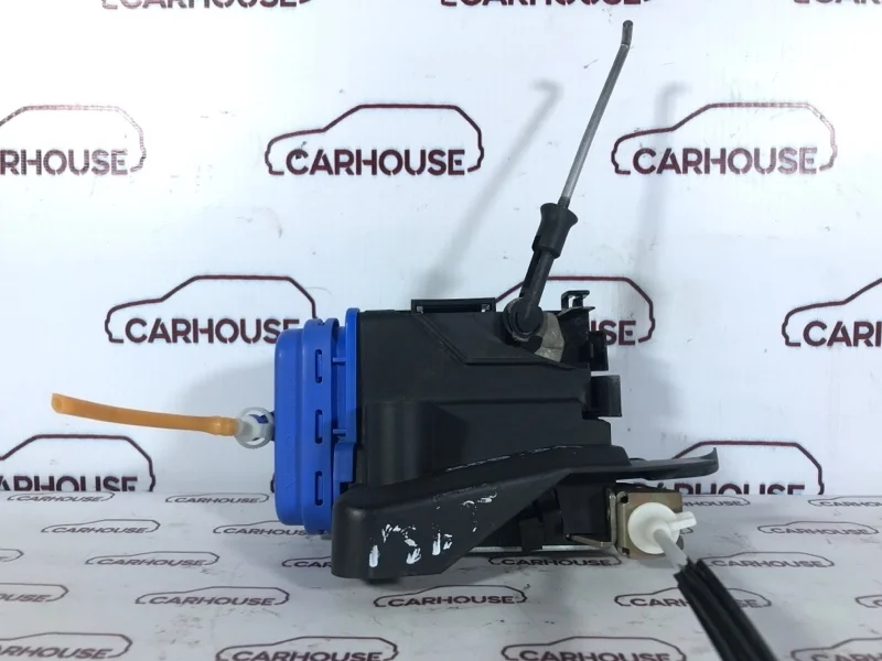 Замок двери задний левый Audi A4 B5 1.8 1998