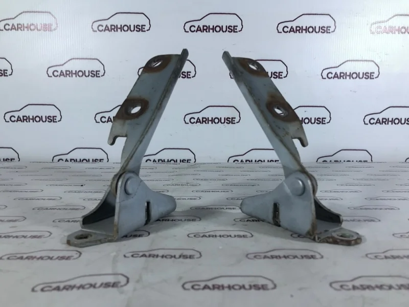 Петля капота Mitsubishi Chariot Grandis 2.4 4G64