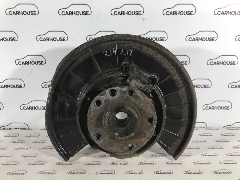 Кулак поворотный задний правый Porsche Cayenne 958