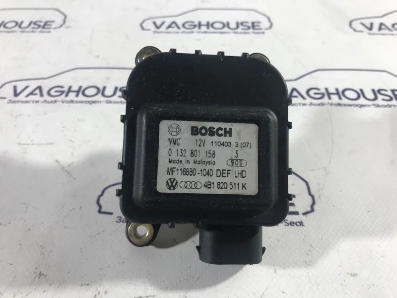 Моторчик заслонки печки Volkswagen Passat B5 3B2