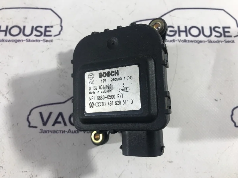 Моторчик заслонки печки Volkswagen Passat B5 3B2