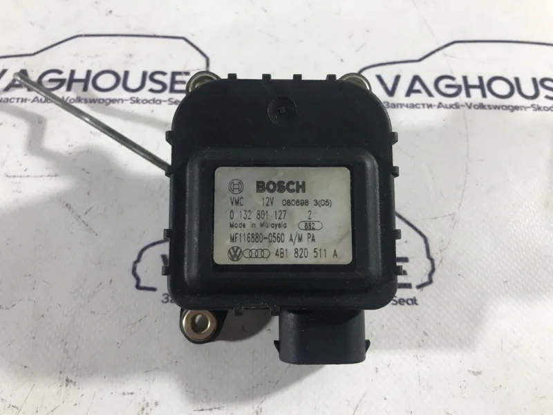 Моторчик заслонки печки Volkswagen Passat B5 3B2