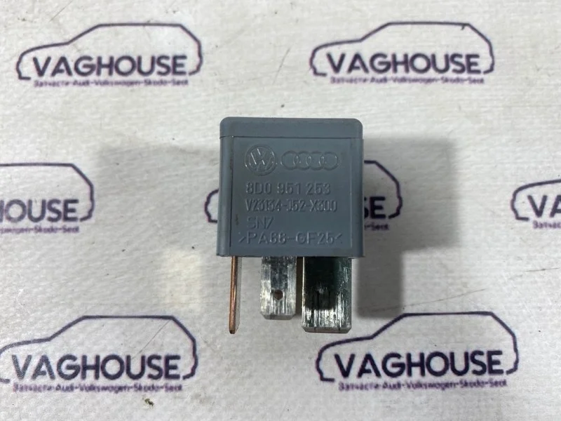 Реле вентилятора Volkswagen Passat B5+ 3B3 1.8T
