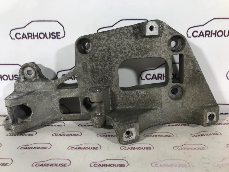 Кронштейн генератора Volkswagen Passat B6 2.0 BVY