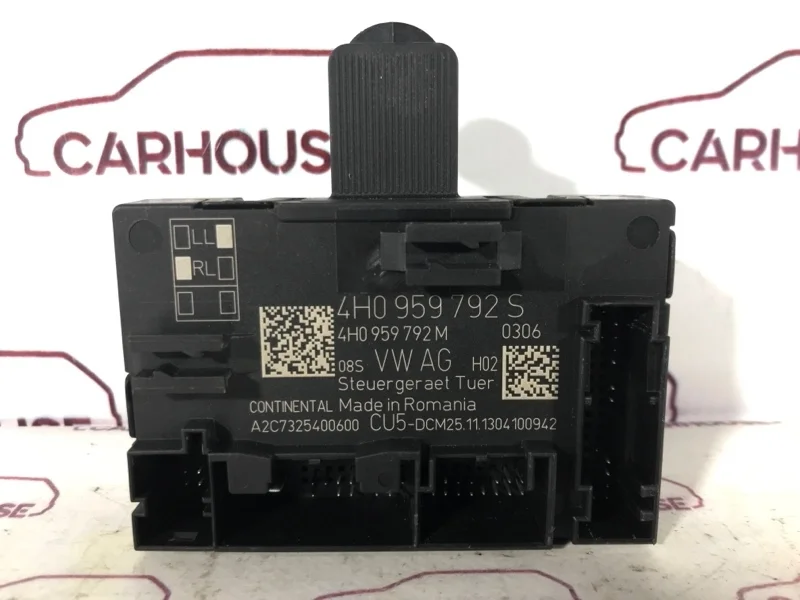 Блок управления дверьми передний правый Volkswagen