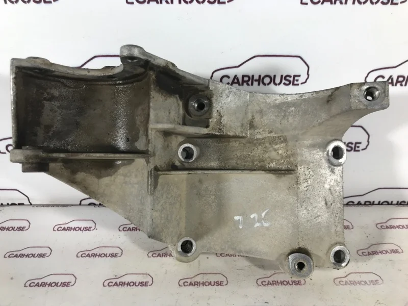 Кронштейн кондиционера Volkswagen Touareg GP 4.2