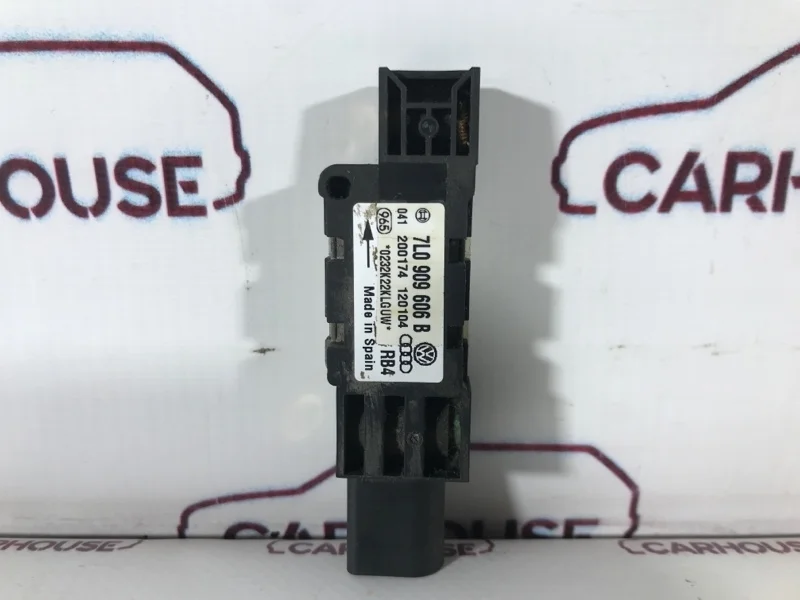 Датчик удара Volkswagen Touareg GP 4.2 AXQ 2003