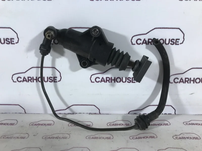 Главный цилиндр сцепления Volkswagen Golf 4 1.6