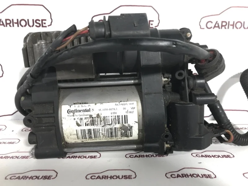 Компрессор пневмоподвески Volkswagen Touareg NF