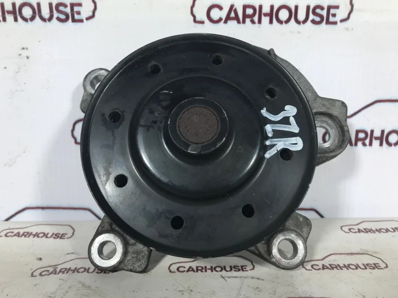 Помпа Toyota Corolla 150 2.0 3ZR