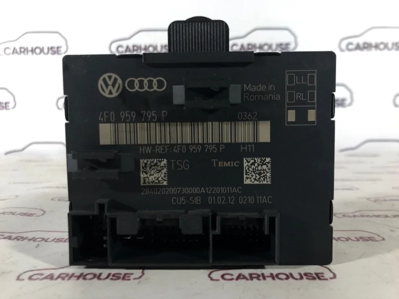 Блок управления дверьми задний левый Audi Q7 2007