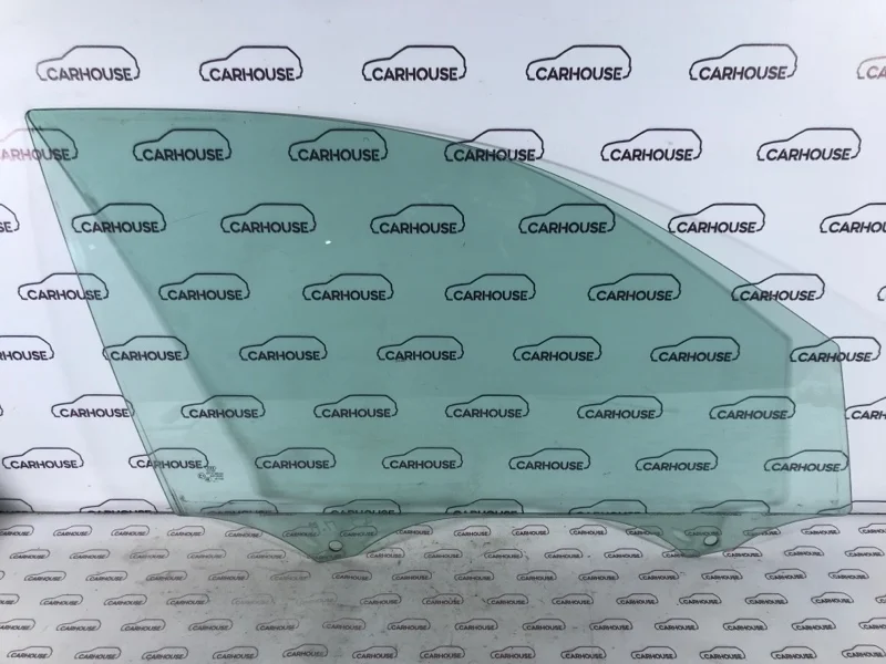 Стекло переднее правое Audi Q3