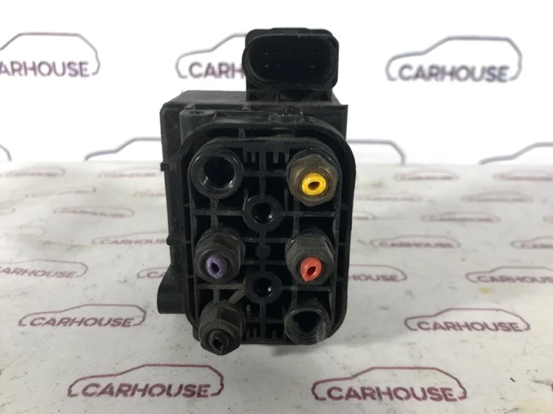 Блок управления подвеской Audi Q7 4L 2009