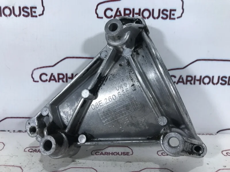 Кронштейн кондиционера Audi A6 C6 3.2 AUK